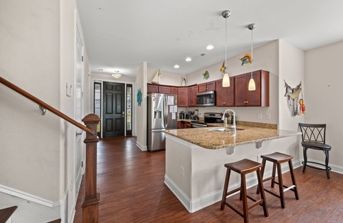 Myrtle Beach House | A Beach Haven, Beautifully Decorated Vacation Home with 4 BR 3.5 BA