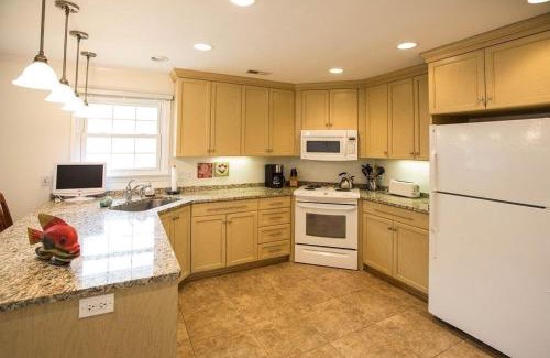 Northeast Virginia Beach House | A Beach Haven