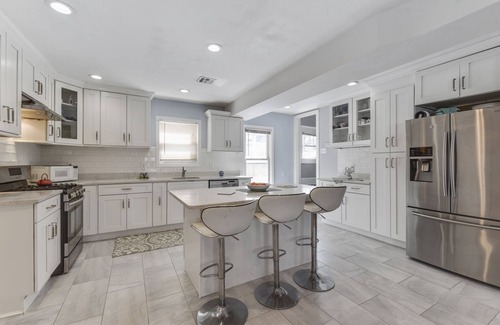 Point Pleasant Beach House | A beautiful updated house just 2 short blocks from the beach & Boardwalk