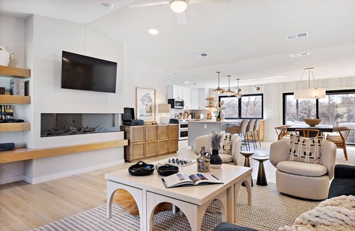 Blanco House | A beautiful and functional central Texas hideaway with large outdoor deck