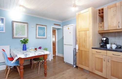 Polruan Cottage | A beautiful and very spacious Cornish stone cottage with superb estuary views.
