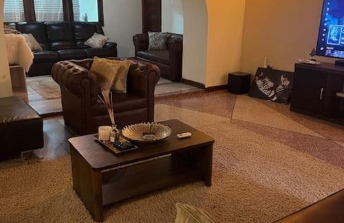 Accra Apartment | A beautiful comfy bedroom in the center of town