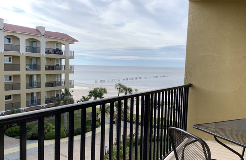 Henderson Point Condo | A Beautiful Condo On The Beach of Pass Christian! 2 Bedroom2Bath - nSleeps 4!