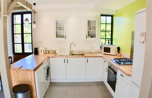 Auriolles Cottage | A beautiful cottage in tranquil Bordeaux wine countryside, South West France