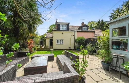 Martlesham Heath House | A Beautiful Country Cottage