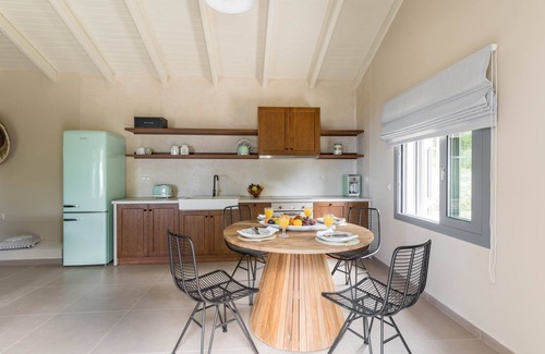 Eleios-Pronnoi House | A beautiful country house surrounded by olive trees.