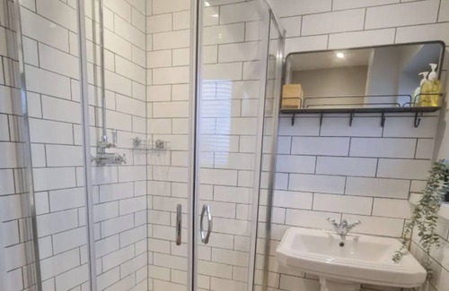 Ilkley House | A beautiful four bedroom cottage located in the heart of historic Ilkley.
