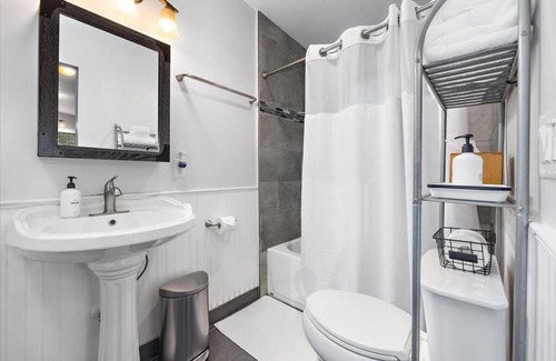 Mandarin House | A Beautiful Repurposed Living Space (Pet Friendly)