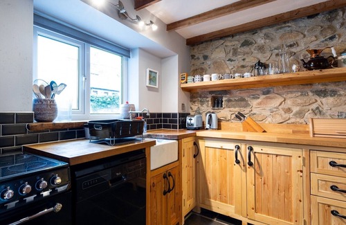 Newport Cottage | A beautiful rustic cottage full of character and period features