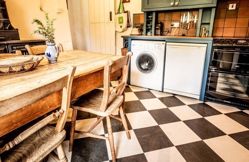 Moylegrove Cottage | A beautiful traditional cottage, nestled in the countryside..
