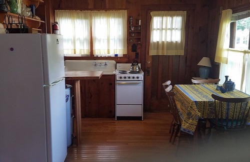 Rockport Cottage | A Beautiful "WEE " Place By The Sea in Rockport