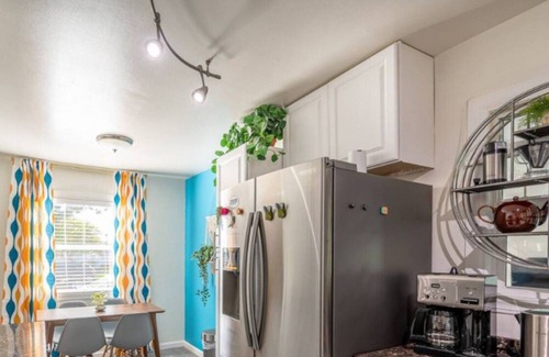 Fullerton House | A beautifully-decorated vacation home less than 5 miles to Disneyland
