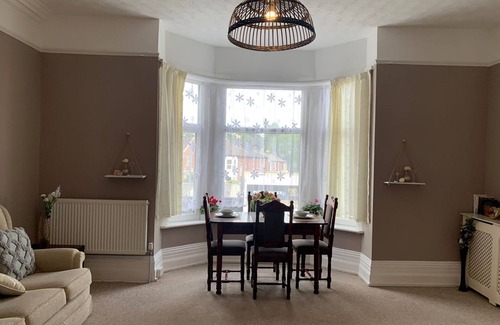 Portsmouth House | A beautifully furnished, modern two bedroom flat in the area of Baffins.