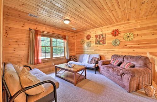 Fleetwood House | A Bit of Heaven Cabin Less Than 13 Miles from Boone!