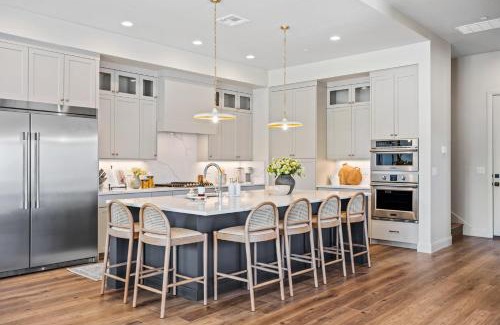 St. George House | A Bit of Paradise townhouse