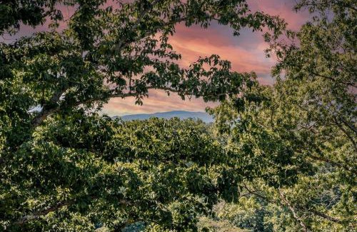 Sevierville House | A-Bluff & Beyond cabin