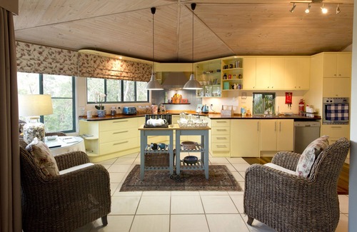 Buderim House | A boutique house situated in Buderim, Arabella is your home away from home.