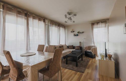 Saint-Ouen Apartment | A C Apartment 2BR 6P - StOuen Grand Parc