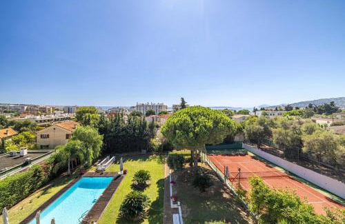 Antibes Villa | A c Villa 8BR 15P with Pool & Tennis – Antibes