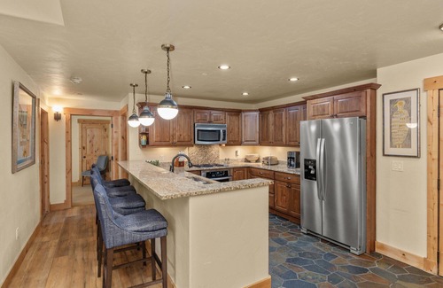 Steamboat Springs Condo | A/C, W/D In Unit, Ski Mountain Views, Outdoor Pools & Hot Tubs
