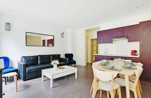 Hopital Saint-Louis Apartment | A Canal-Side Experience for 6 Guests