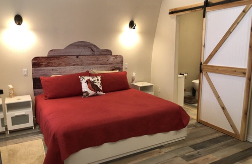 Johnson City Cabin | A Cardinal's Keep on Wild Currant Farm