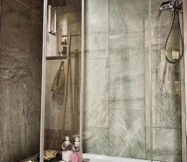 Meina Bed & Breakfast | A casa dalla Tata B&B