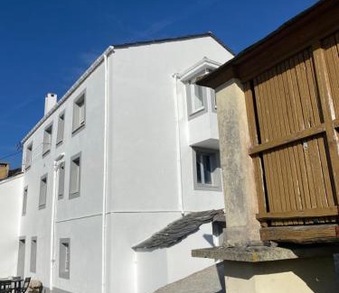 Porto do Barqueiro Apartment | A casa de Paco. O Barqueiro.