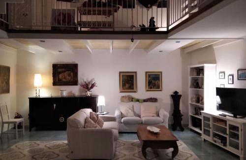 Pozzuoli Apartment | A Casa di Monica