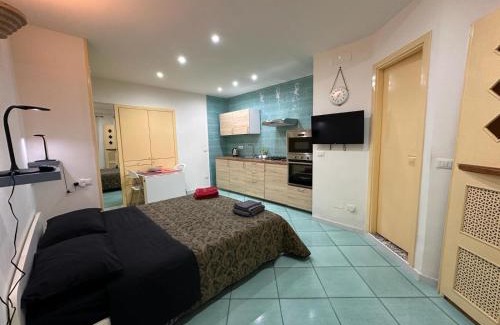 Naples City Centre Apartment | 'a casa toja (neapolitan holiday home)