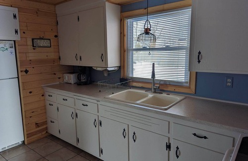 Standish Township Cabin | A Catch on the Canal! - Minutes from the Casino