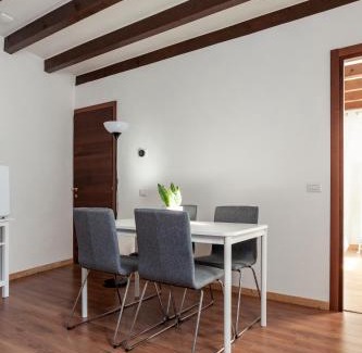 Intra Apartment | A central quiet place in Verbania