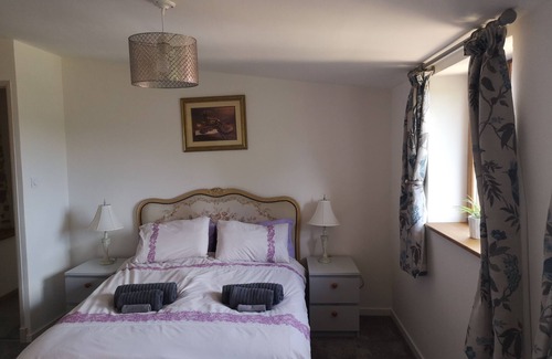 Saint-Mathieu Cottage | A Charming Cottage to Rent in the Beautiful Countryside of the Limousin