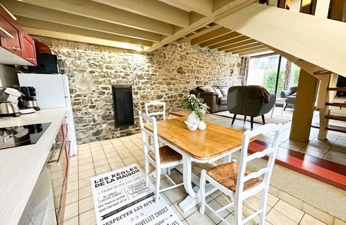 Yffiniac Cottage | A charming old farm, close the sea