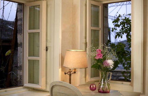 Ano Pedina House | A charming19th stone village house with French Provencal style