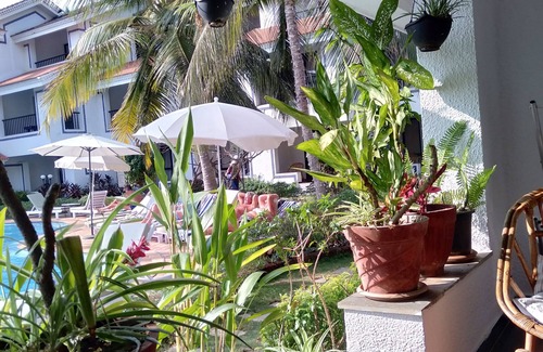 Arpora Apartment | A Cheerful Studio Apartment for Two in Sunny Goa