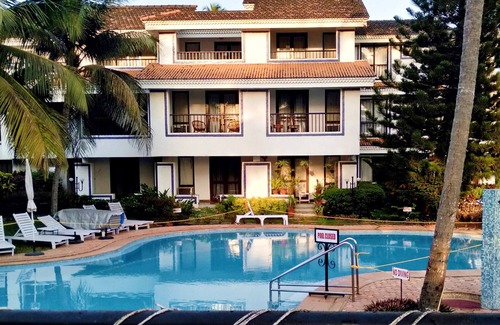 Arpora Apartment | A Cheerful Studio Apartment for Two in Sunny Goa