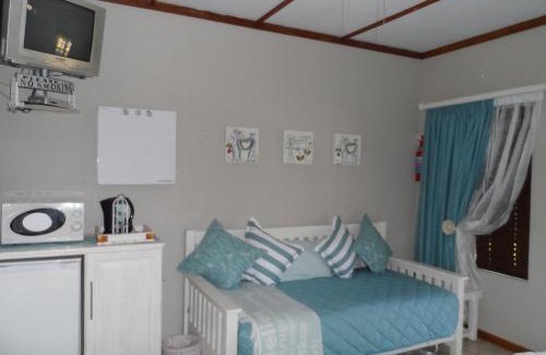 Bloemfontein House | A Cherry Lane Self Catering and B&B