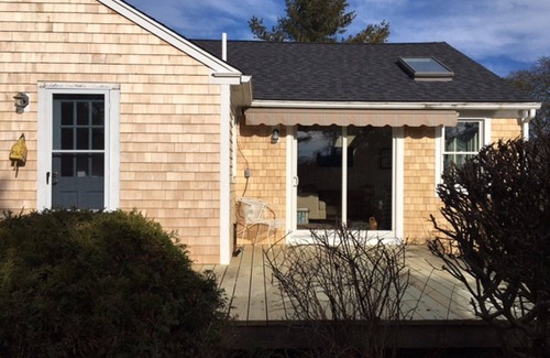Harwich Port Cottage | A classic and sweet Cape Cod getaway with full A/C!
