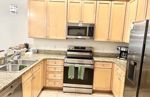 Ole House | A Coastal Chic Townhouse, Minutes from downtown Naples and Marco. A+ Resort!