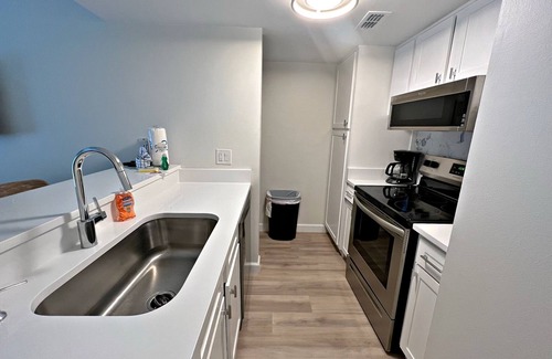 Ono Island Condo | 🌊 A Coastal Retreat for Every Season! Newly Updated and Ready for You!🌊
