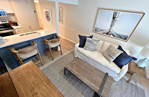 Ono Island Condo | 🌊 A Coastal Retreat for Every Season! Newly Updated and Ready for You!🌊