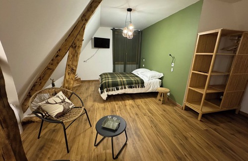 Mont-pres-Chambord Bed & Breakfast | A cocooning room on the edge of the forest