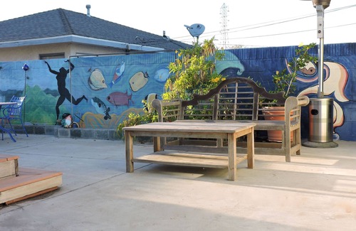 North Redondo House | A Colorful Bungalow For L.A. Adventure, Close To The Beaches & Freeway