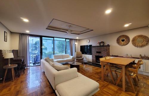 Nonhyeon-dong Apartment | a comfortable detached house in the heart of the city