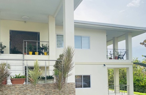 Rousseau House | A condo, Nearby beaches and parks