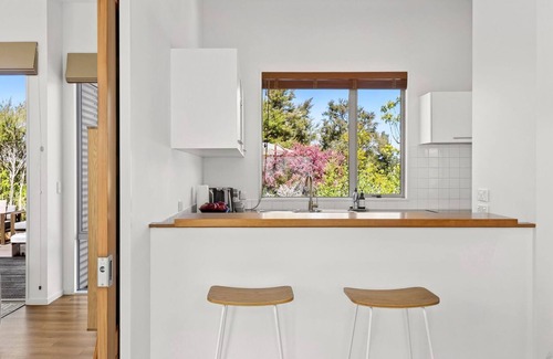 Kaiteriteri House | A contemporary family home with amazing outdoor spaces and close to the beach