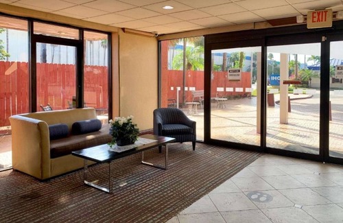Miami Springs House | A convenient location near Miami International Airport