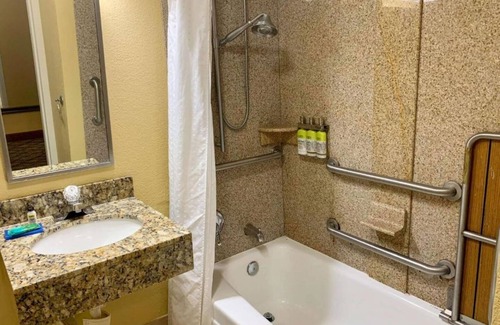 Miami Springs House | A convenient location near Miami International Airport