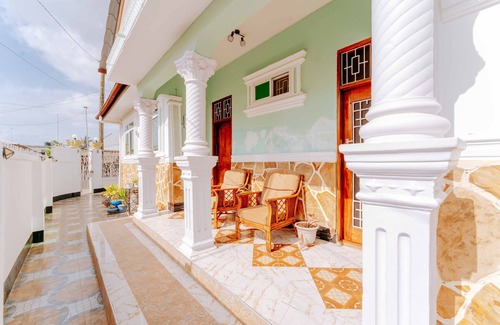 Mazizini House | a cool 3 bed bungalow, a hop away from the airport